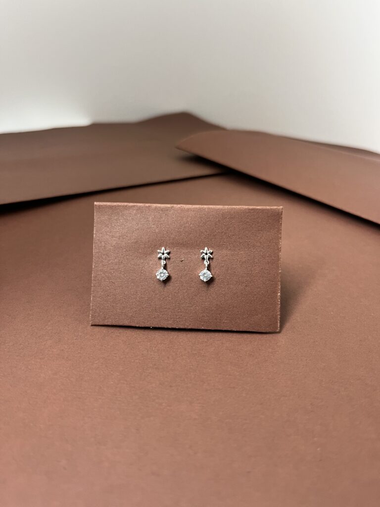 delicate-floral-drop-silver-diamond-earring